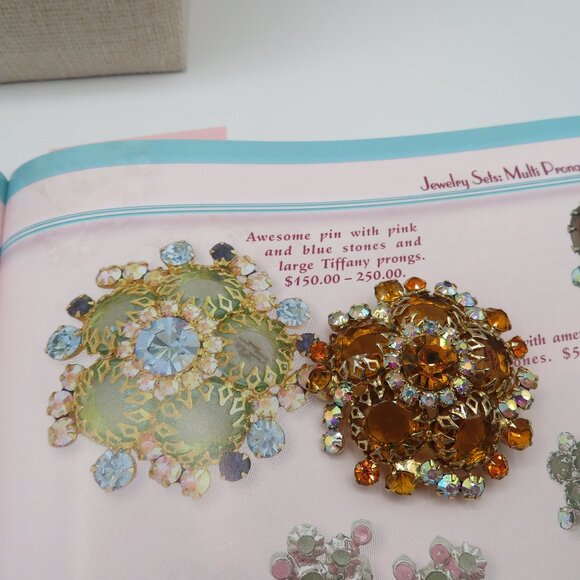 Juliana D&E Dog Toothed Pronged Orange and AB Stones Gold Tone Dome Brooch - Picture 9 of 11